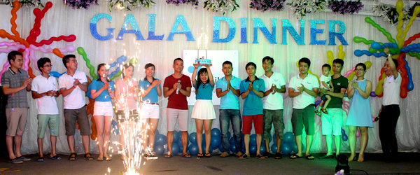 Tổ chức gala dinner chuyên nghiệp